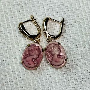 Mauve Cameo Earrings